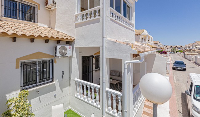 Adosado - Segunda mano - Orihuela - Orihuela Centro