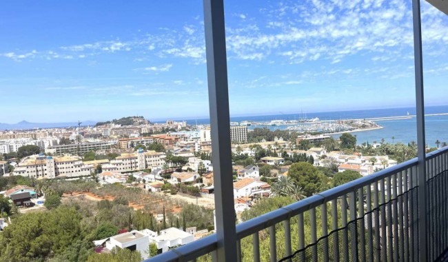 Apartament - Sprzedaż - Denia - Denia Centro