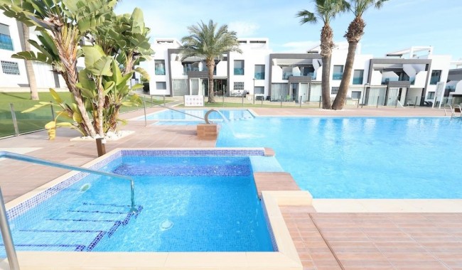 Apartament - Sprzedaż - Orihuela costa - La Zenia