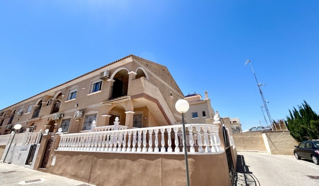 Apartament - Sprzedaż - Orihuela costa - La Zenia