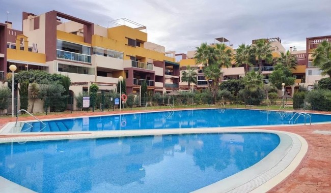 Apartament - Sprzedaż - Orihuela costa - Punta Prima