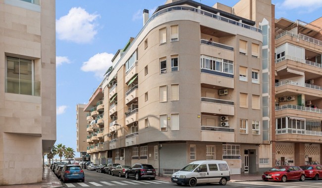 Apartament - Sprzedaż - Torrevieja - CB-6639