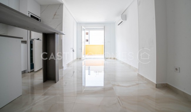 Apartament - Sprzedaż - Torrevieja - Centro