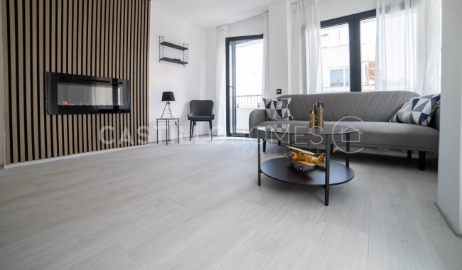 Apartament - Sprzedaż - Torrevieja - Centro