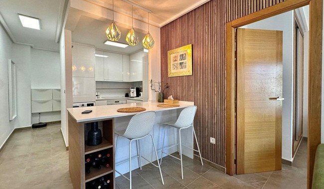 Apartament - Sprzedaż - Torrevieja - Centro