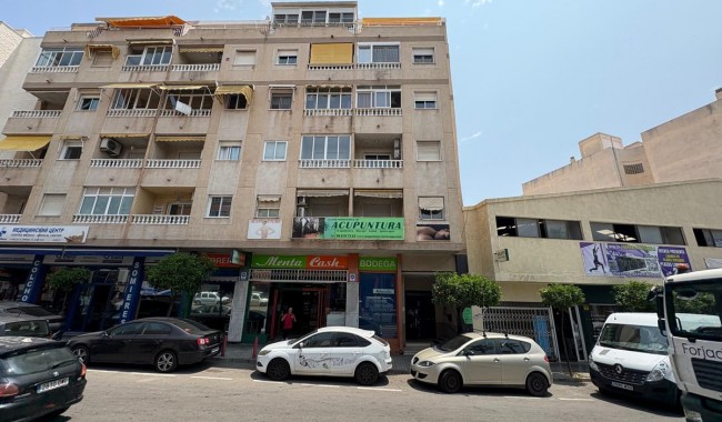 Apartament - Sprzedaż - Torrevieja - Centro