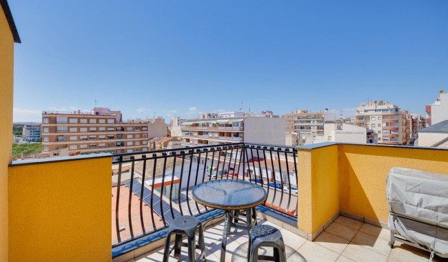 Apartament - Sprzedaż - Torrevieja - Centro