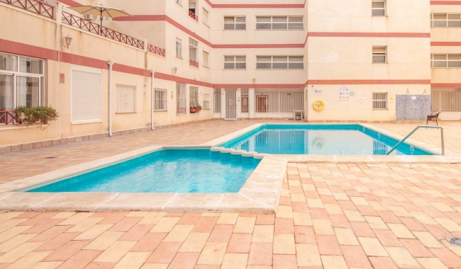 Apartament - Sprzedaż - Torrevieja - Centro