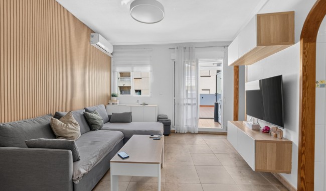 Apartament - Sprzedaż - Torrevieja - Centro
