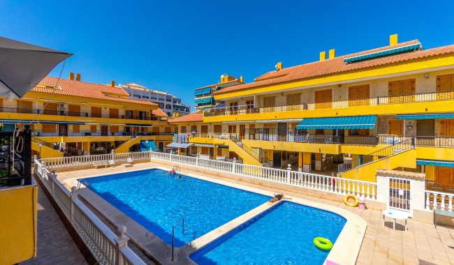 Apartament - Sprzedaż - Torrevieja - La Mata