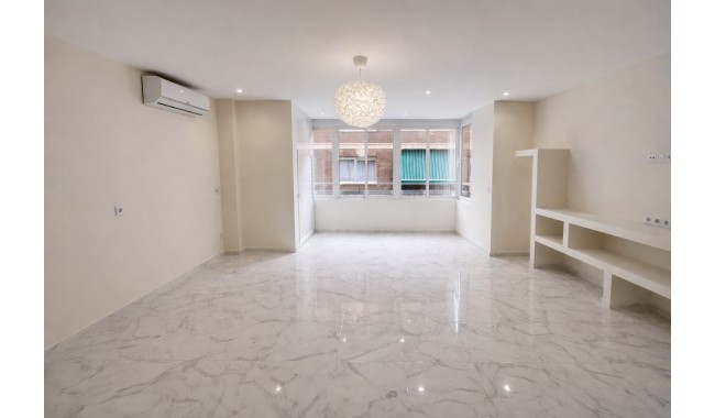 Apartament - Sprzedaż - Torrevieja - Muelle Pesquero