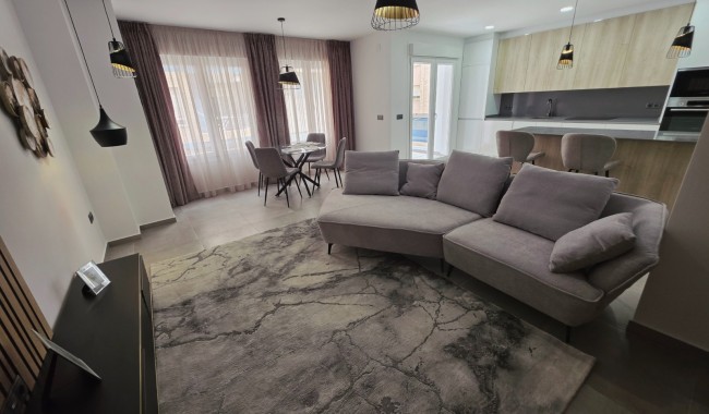 Apartament - Sprzedaż - Torrevieja - NS-7459