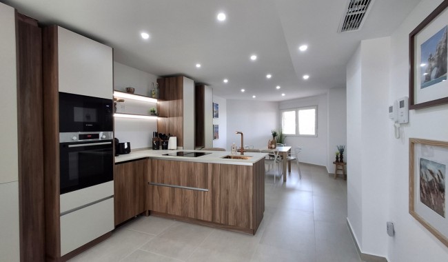Apartament - Sprzedaż - Torrevieja - Playa Acequion