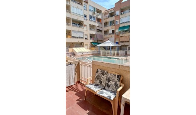 Apartament - Sprzedaż - Torrevieja - Playa de los locos