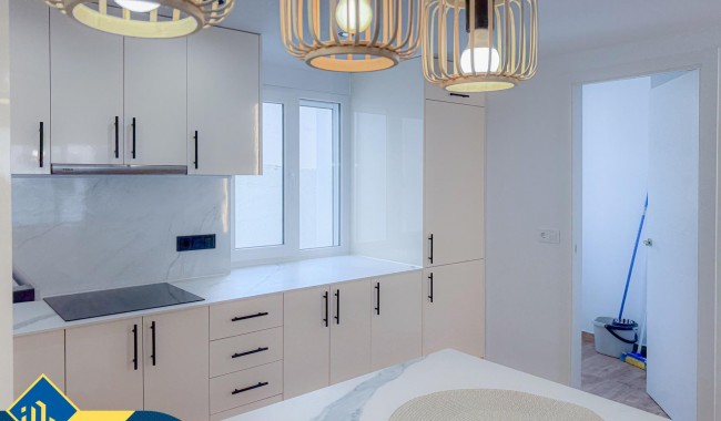 Apartament - Sprzedaż - Torrevieja - Playa del cura