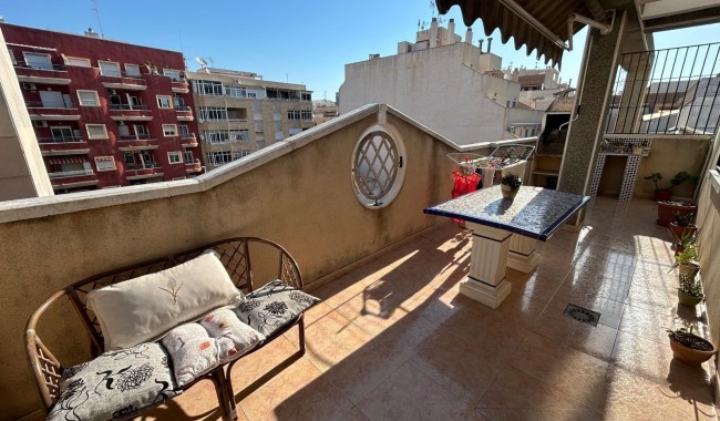 Apartament - Sprzedaż - Torrevieja - Torrevieja