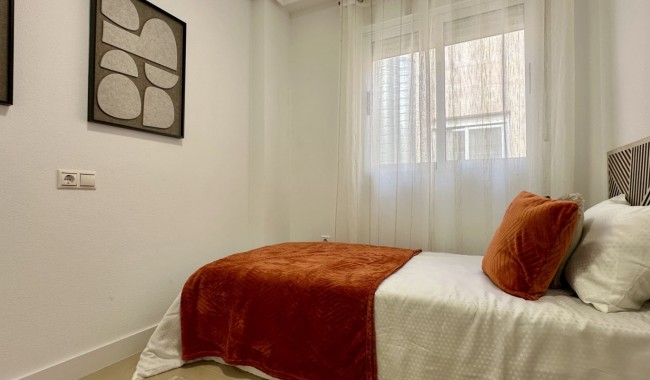 Apartament - Sprzedaż - Torrevieja - Torrevieja