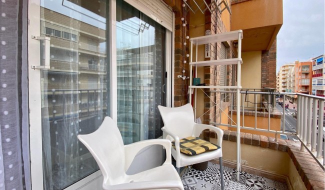 Apartament - Sprzedaż - Torrevieja - Torrevieja