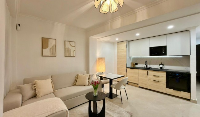 Apartament - Sprzedaż - Torrevieja - Torrevieja