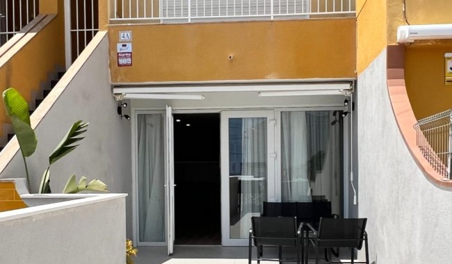 Apartament - Sprzedaż - Torrevieja - Torrevieja