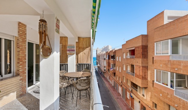 Apartamento - Segunda mano - Guardamar - LE-1214