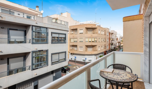 Apartamento - Segunda mano - Guardamar - LE-1961