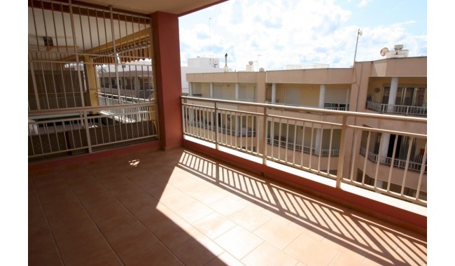 Apartamento - Segunda mano - Guardamar - Playa centro