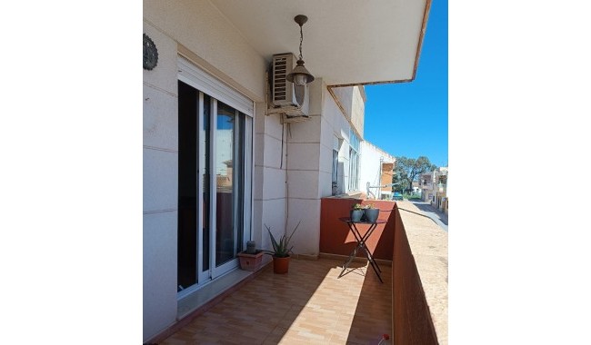 Apartamento - Segunda mano - Los Montesinos - Los Montesinos
