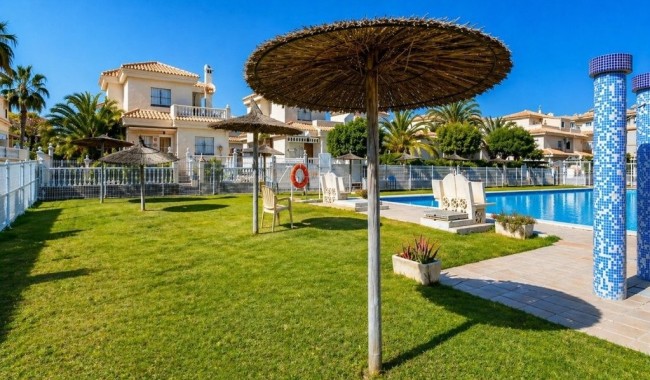Apartamento - Segunda mano - Orihuela Costa - CN-2042