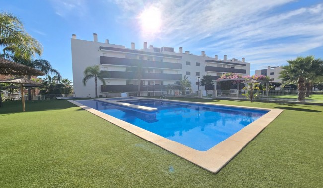 Apartamento - Segunda mano - Orihuela Costa - DS-8726