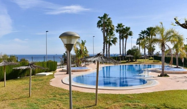 Apartamento - Segunda mano - Pilar de La Horadada - Torre De La Horadada