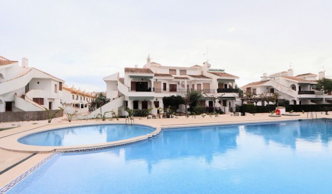 Apartamento - Segunda mano - Pilar de La Horadada - Torre De La Horadada
