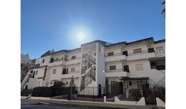 Apartamento - Segunda mano - Punta Prima - IC-4719