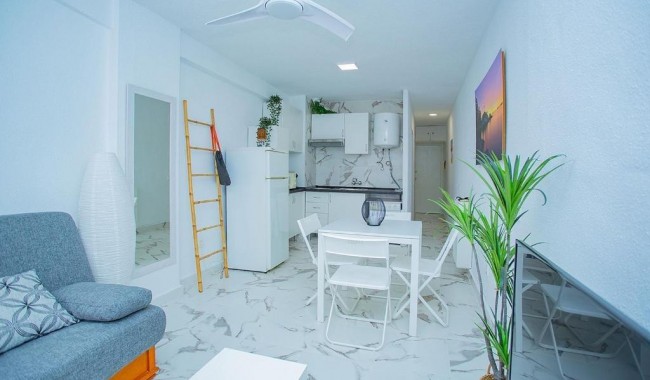 Apartamento - Segunda mano - Torrevieja - Cabo cervera