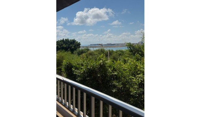 Apartamento - Segunda mano - Torrevieja - Centro