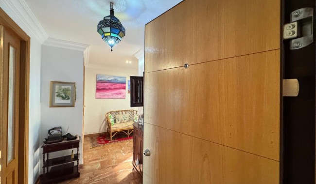 Apartamento - Segunda mano - Torrevieja - Centro