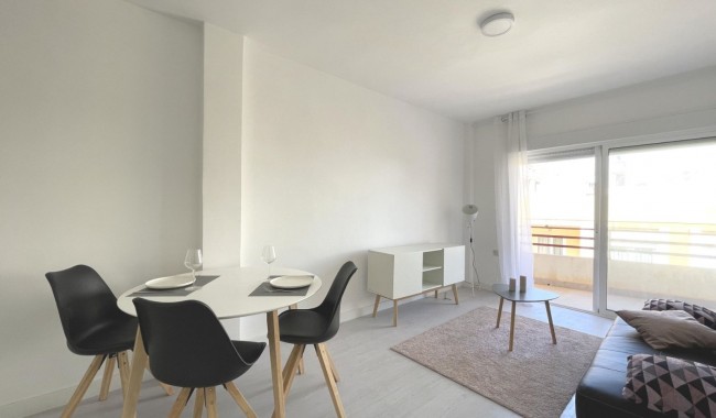 Apartamento - Segunda mano - Torrevieja - CV-NH02