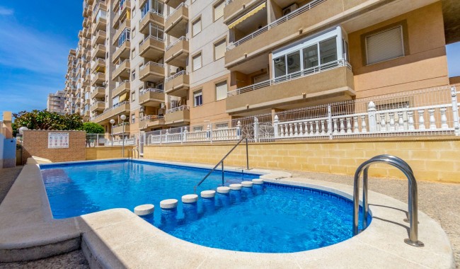 Apartamento - Segunda mano - Torrevieja - CV-ZA17