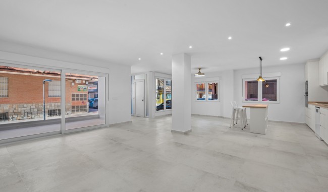 Apartamento - Segunda mano - Torrevieja - Playa de La Acequion