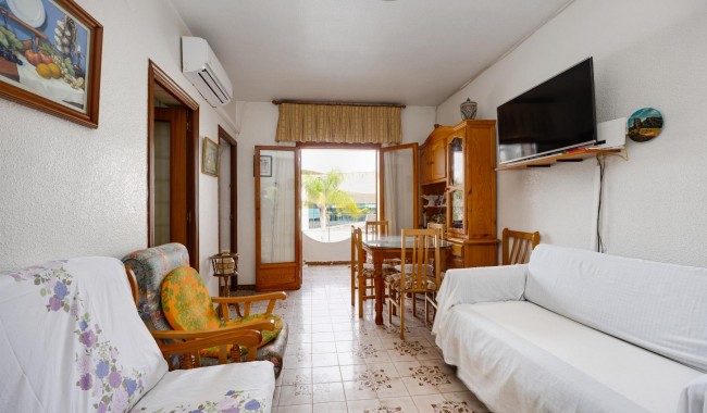 Apartamento - Segunda mano - Torrevieja - Playa de La Acequion
