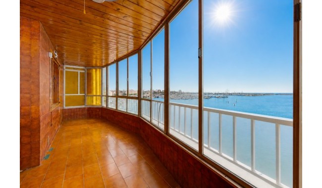 Apartamento - Segunda mano - Torrevieja - Playa de La Acequion