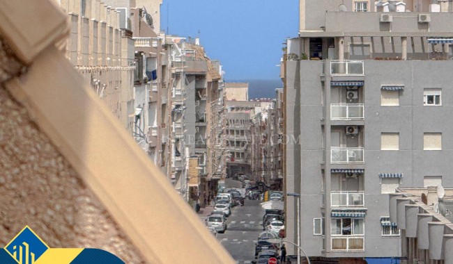 Apartamento - Segunda mano - Torrevieja - Playa del cura
