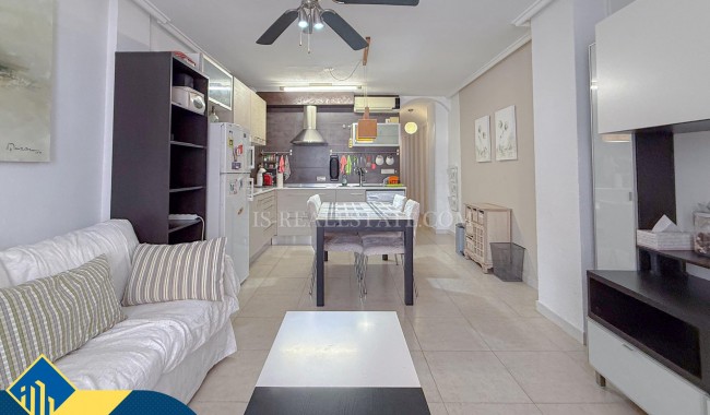 Apartamento - Segunda mano - Torrevieja - Playa del cura