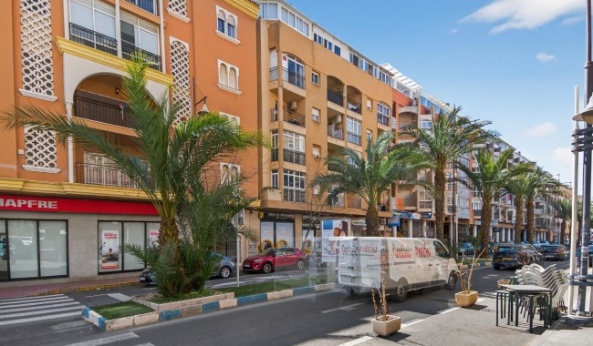 Apartamento - Segunda mano - Torrevieja - Playa del cura