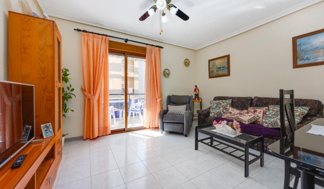 Apartamento - Segunda mano - Torrevieja - Playa del cura