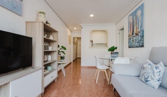 Apartamento - Segunda mano - Torrevieja - Puerto