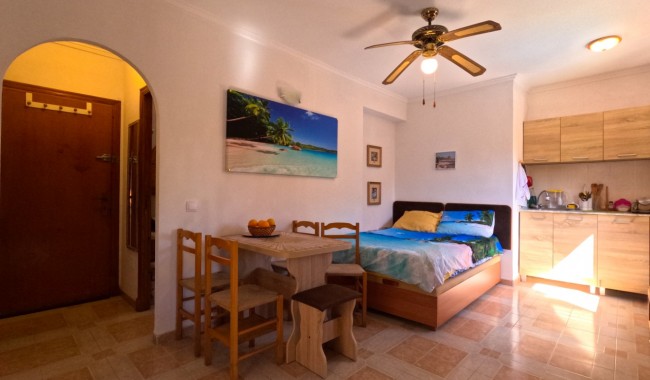 Apartamento - Segunda mano - Torrevieja - Torrevieja