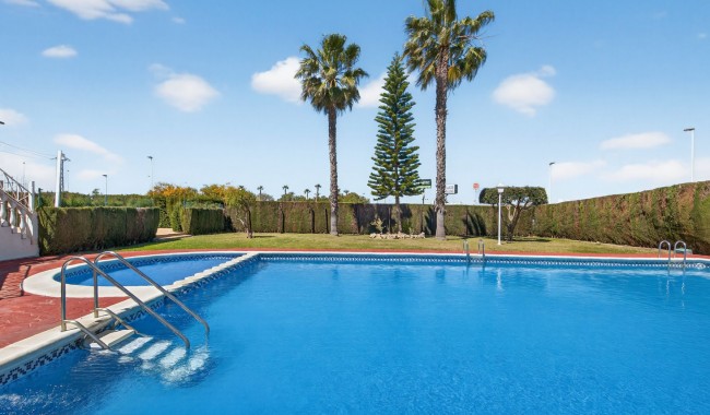 Apartment - Resale - Torrevieja - Aguas Nuevas