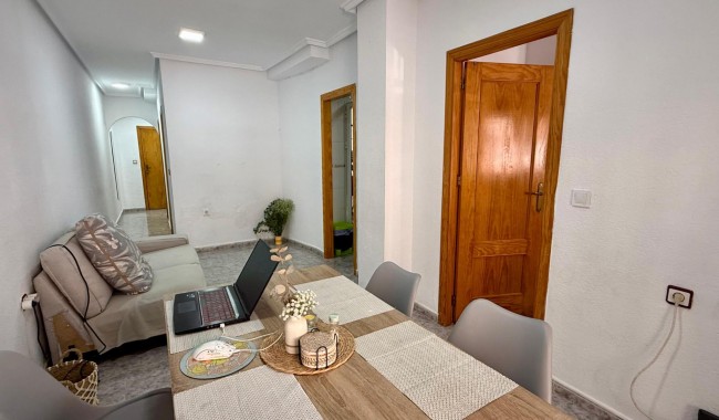 Apartment - Resale - Torrevieja - Centro