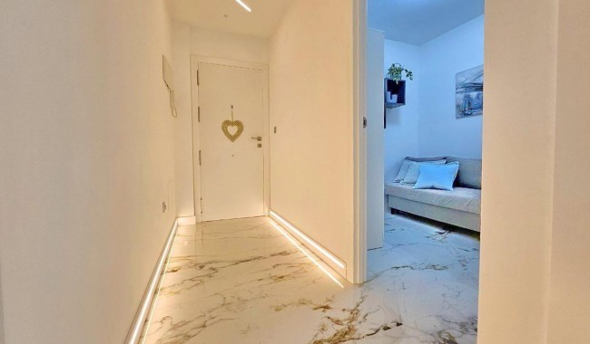 Apartment - Resale - Torrevieja - Centro